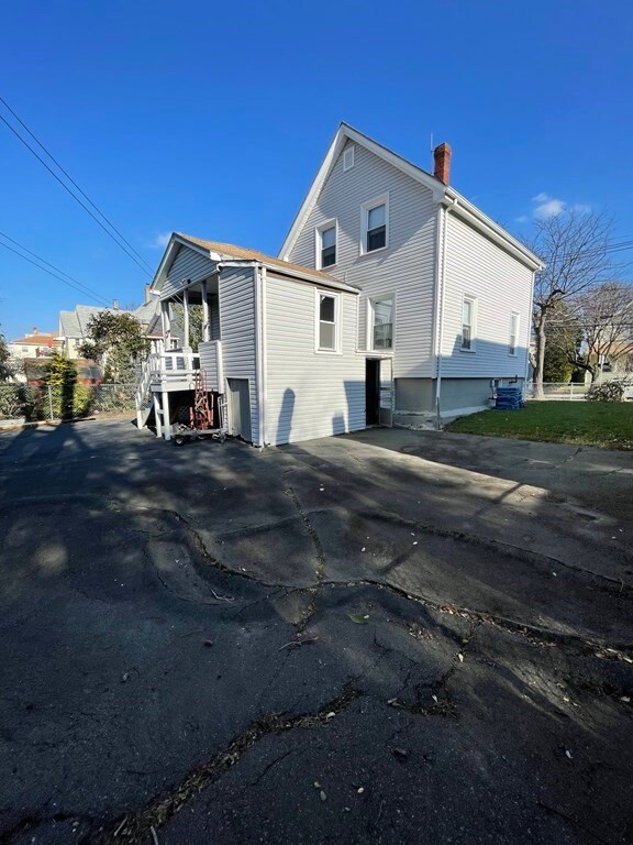 41 Sheafe St, Malden, MA 02148 - photo 4