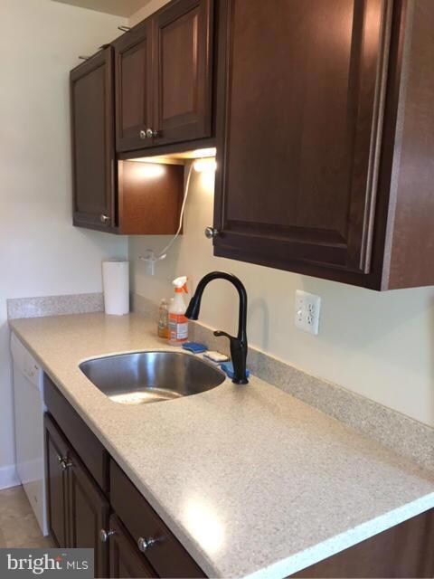 11717 Trophy Ct, Germantown, MD 20876 - photo 4