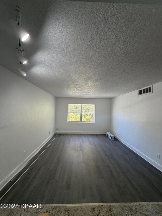 612 George W Engram Blvd unit 3, Daytona Beach, FL 32114 - photo 3