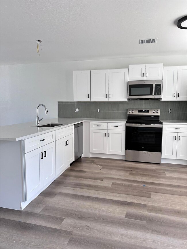 1830 River Crossing Cir unit C, Austin, TX 78741 - photo 4