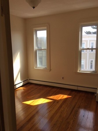 219 L St unit 3, Boston, MA 02127 - photo 7