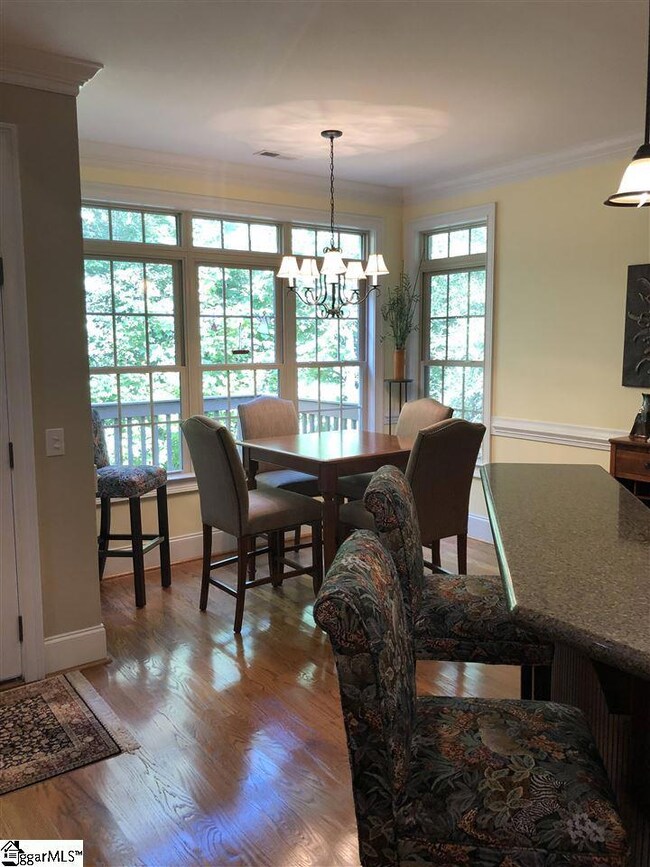 427 Hunters Cir, Greenville, SC 29617 - photo 6