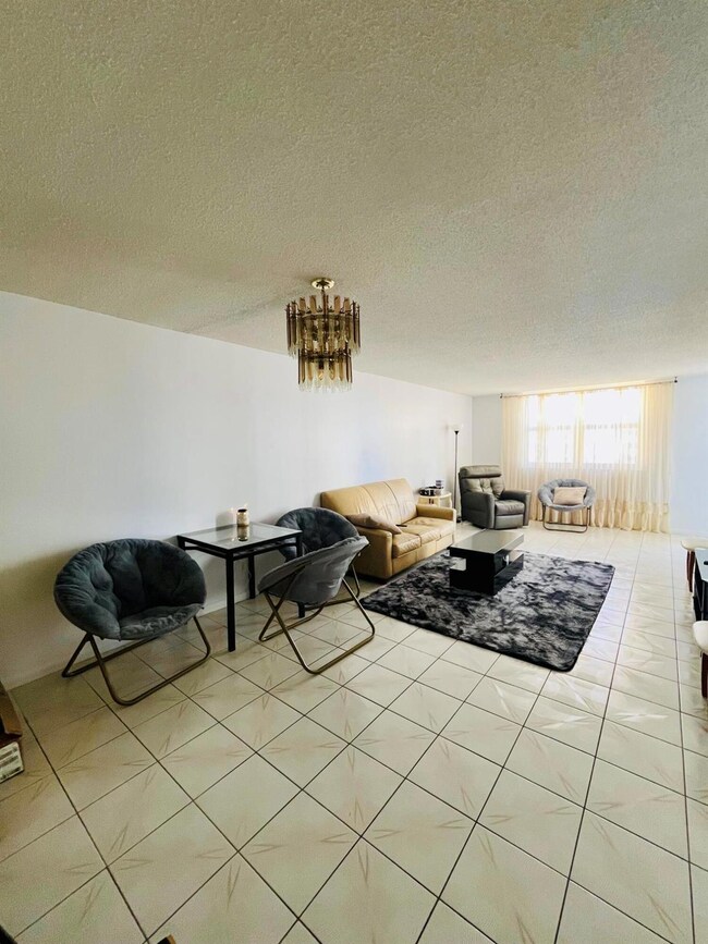 Plaza Towers South unit 1105, Hallandale Beach, FL 33009 - photo 3