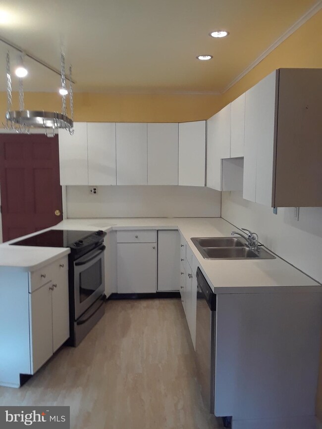 804 W 10th St, Wilmington, DE 19801 - photo 3