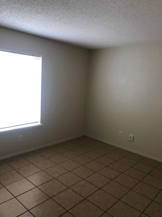 1DC0F1A1-99E5-4DD6-A425-6967A4C262F9