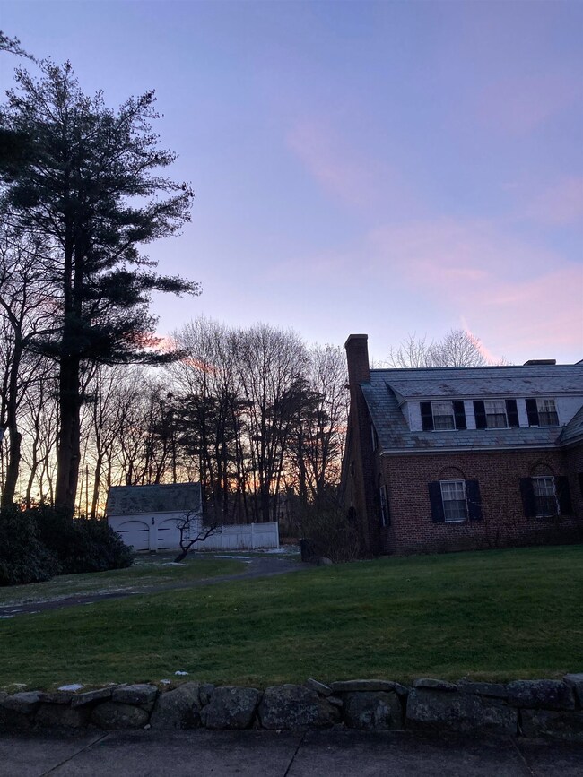 3 Swart St, Nashua, NH 03064 - photo 3