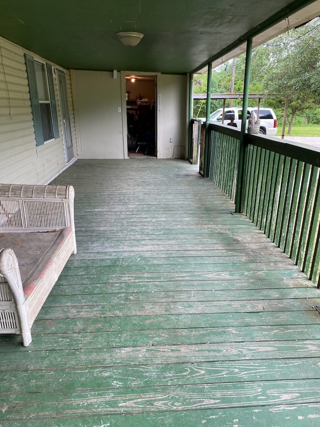 2130 Hayes Rd, Winnie, TX 77665 - photo 4