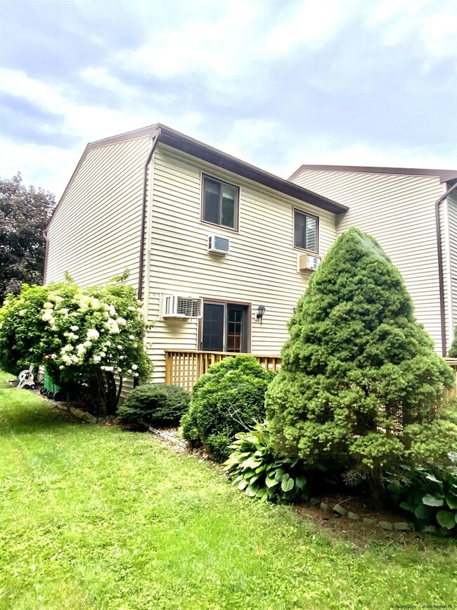 162 Sterling Place, Highland, NY 12528 - photo 4