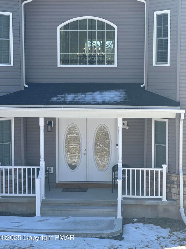 6512 Azure Ct, East Stroudsburg, PA 18301 - photo 3