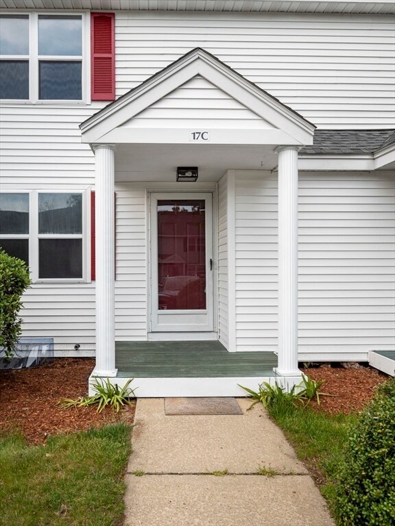 17 W Hill Dr unit C, Westminster, MA 01473 - photo 2