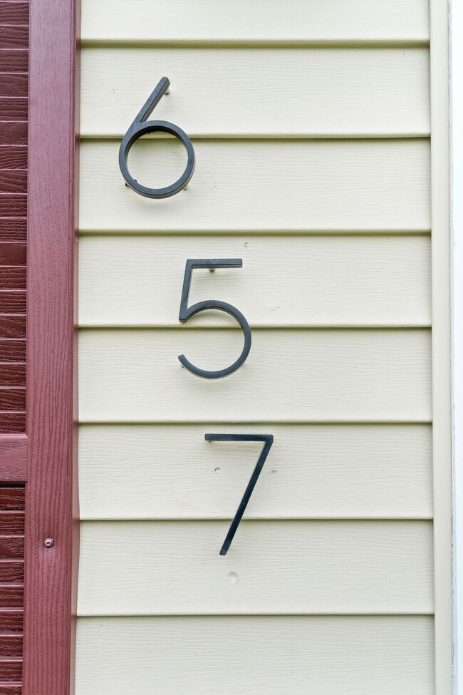 657 Evergreen Park Dr, Hopkinsville, KY 42240 - photo 4