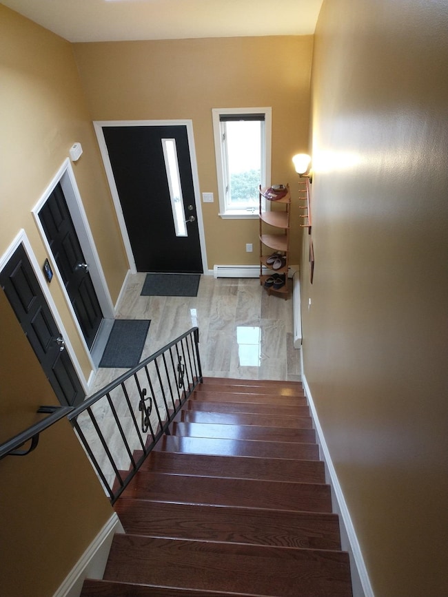 37 Tideview Dr, Dover, NH 03820 - photo 2