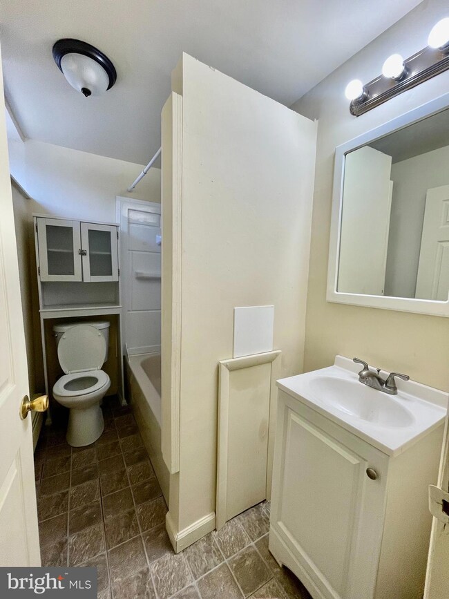 5628 Utah St, Philadelphia, PA 19144 - photo 4