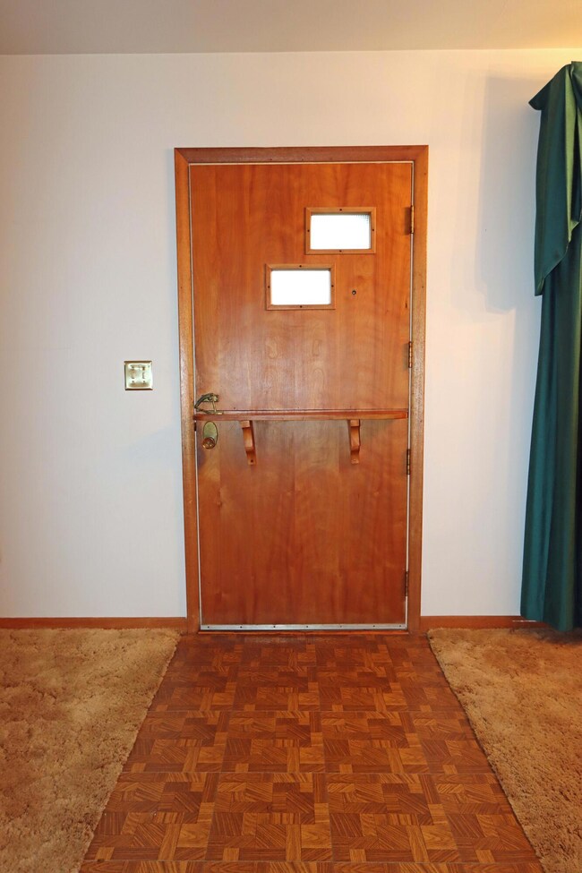 Wood Dutch door entry