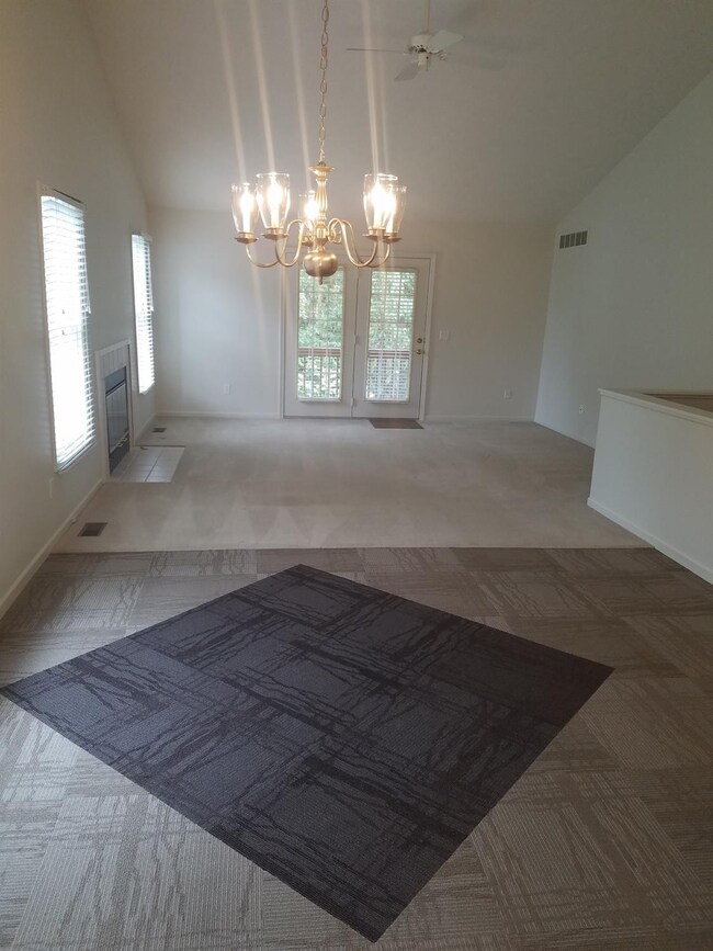 107 Willow Ct unit 7, Chelsea, MI 48118 - photo 2