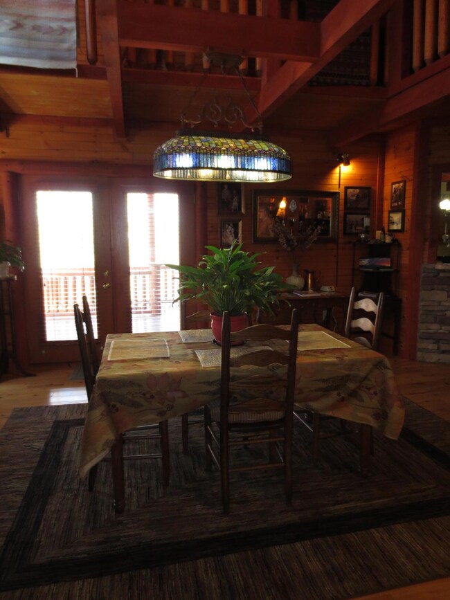 Spacious Dining Area