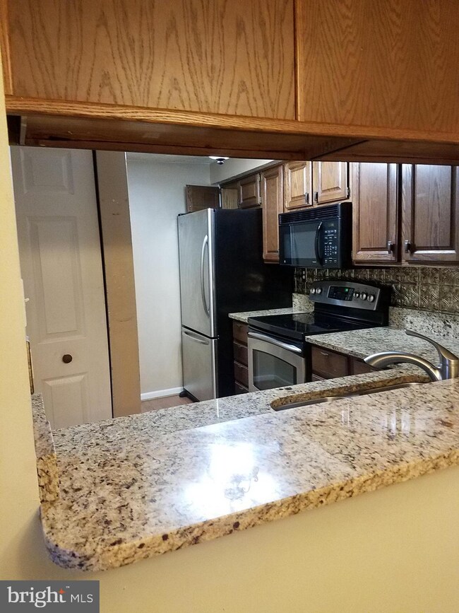 819 Stratford Way unit G, Frederick, MD 21701 - photo 6