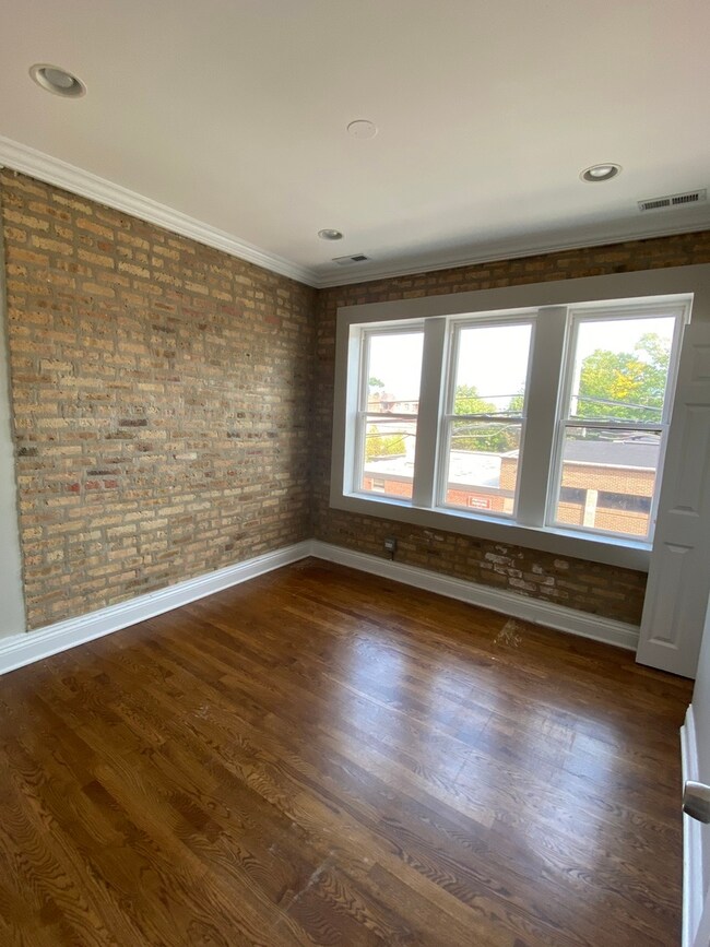 2814 W Arthur Ave unit 3, Chicago, IL 60645 - photo 6