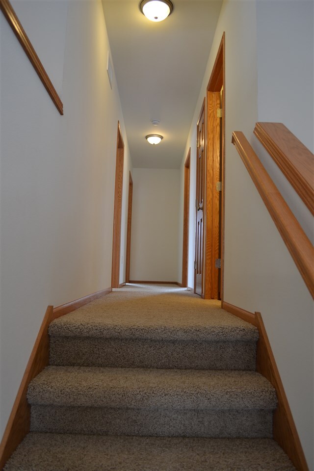 306 N Bergamont Blvd, Oregon, WI 53575 - photo 5