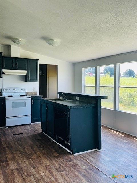 1212 Babylon Ln, Schulenburg, TX 78956 - photo 4