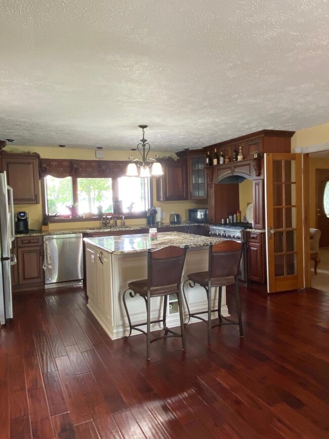 S-468 Gourmet Kitchen