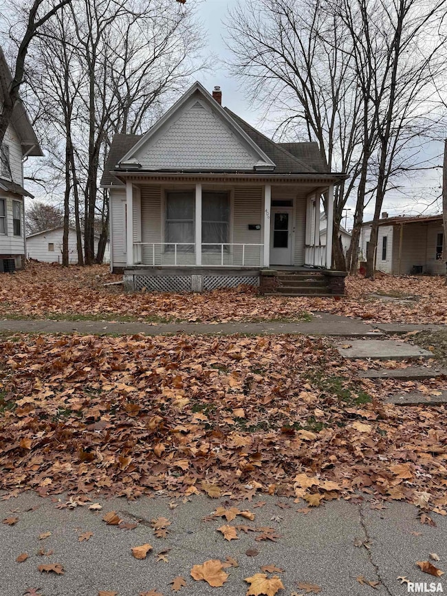 409 N Mcarthur St, Macomb, IL 61455 - photo 2