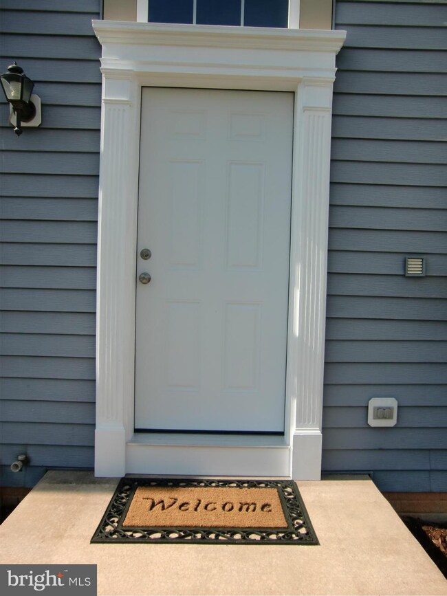 6338 Jacobs Ct, Sykesville, MD 21784 - photo 2