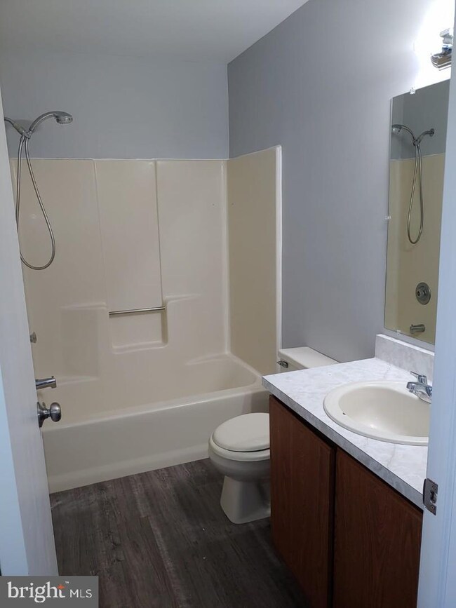 145 Covered Bridge Ct unit 145, Sewell, NJ 08080 - photo 4