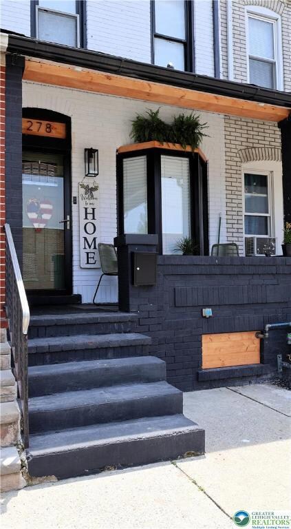 278 E Elm St, Allentown, PA 18109 - photo 2