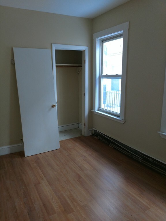 61 Vine St unit 3, Lynn, MA 01905 - photo 4