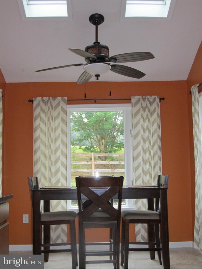 1619 Brimfield Cir, Sykesville, MD 21784 - photo 6