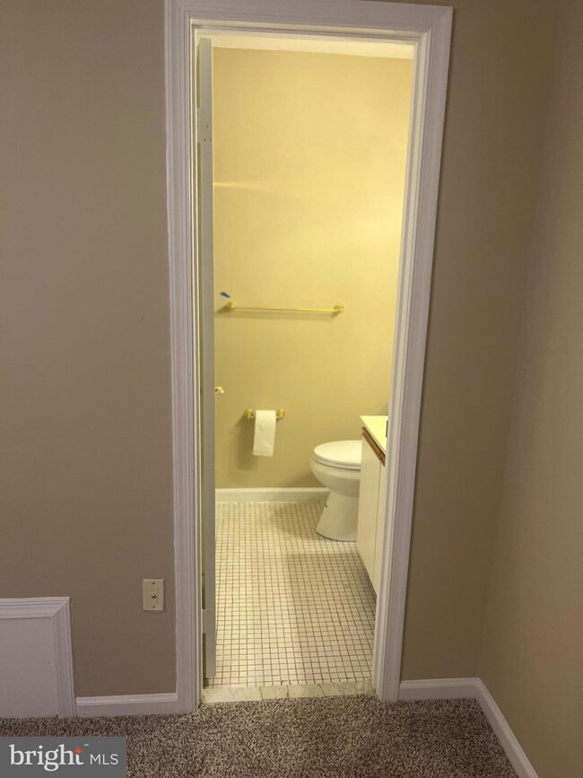 9064 Mcrae Ct, Manassas, VA 20110 - photo 7