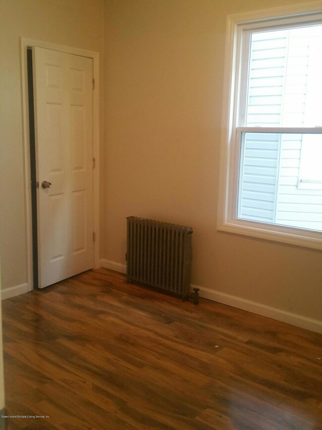 54 Dubois Ave, Staten Island, NY 10310 - photo 6