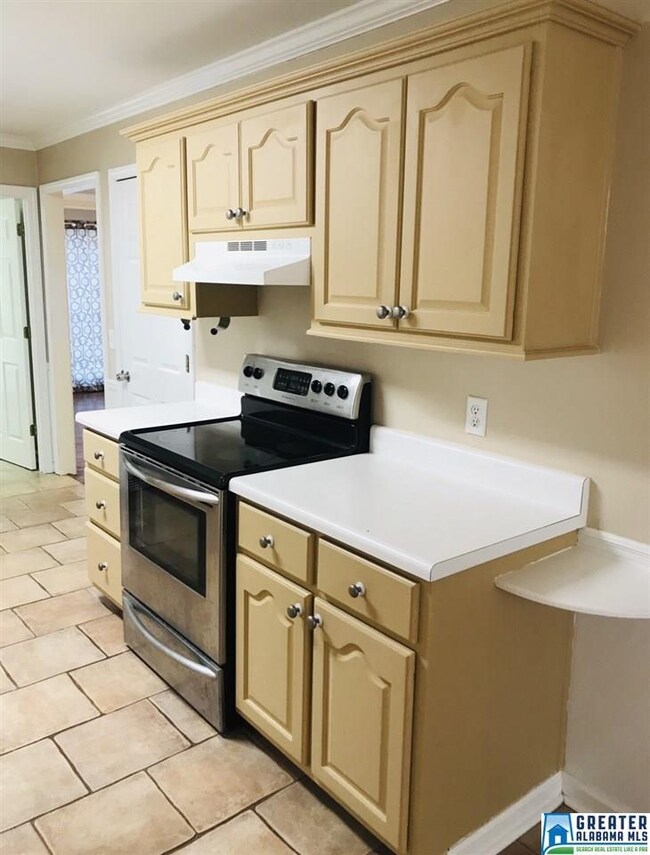 721 Jason Cir, Center Point, AL 35215 - photo 5