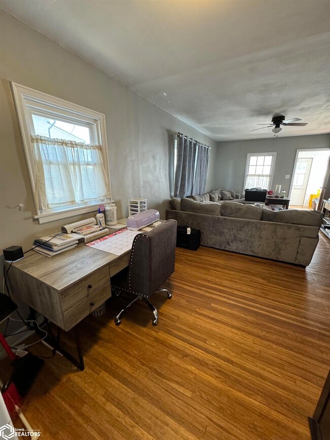 610 S Division St, Audubon, IA 50025 - photo 3