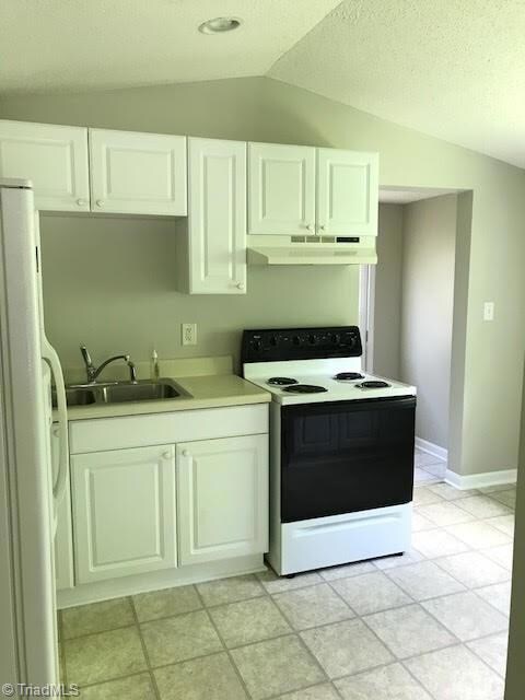 812 Mcclintock St, Reidsville, NC 27320 - photo 3