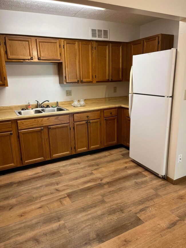 Refrigerotor & Sink