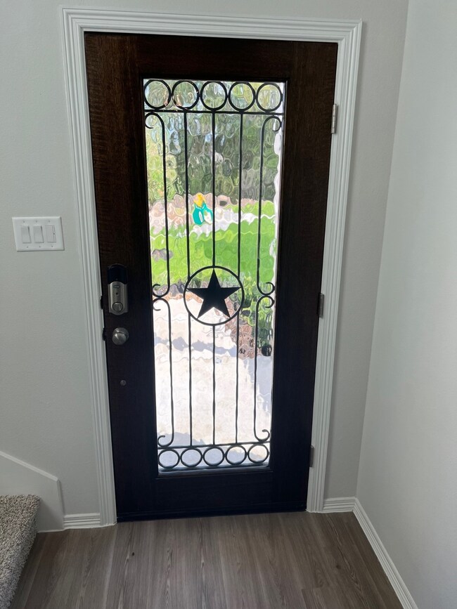 10918 Holly Briar Ct, Tomball, TX 77375 - photo 3