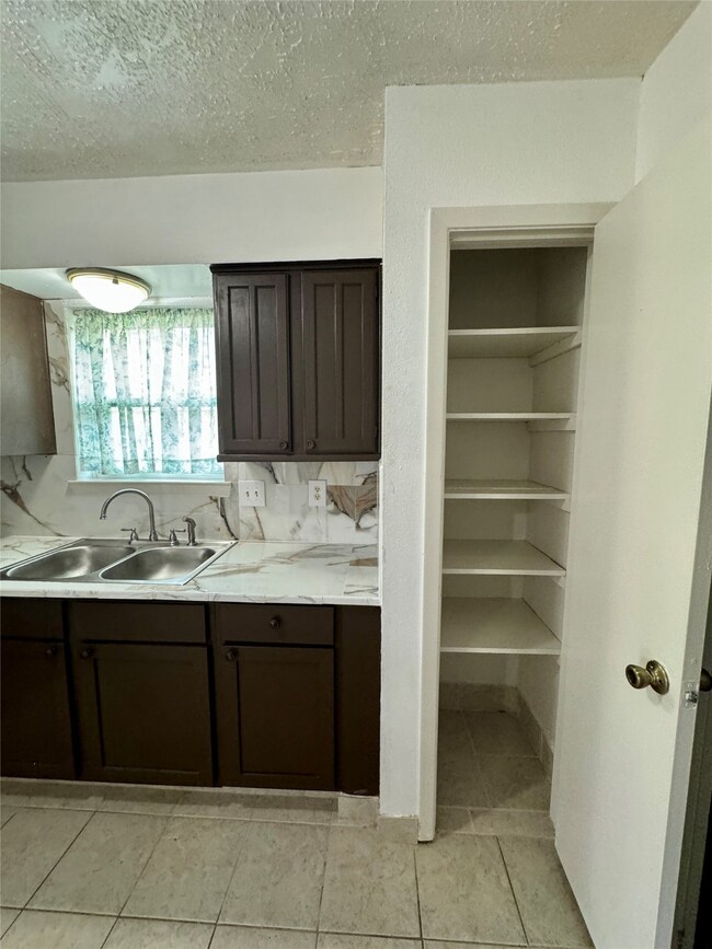 16514 Pebbleglen Dr, Houston, TX 77095 - photo 6