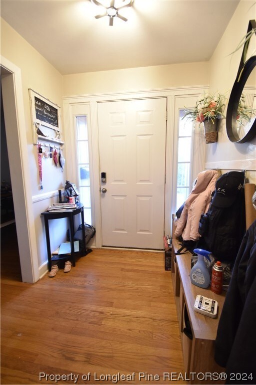 2534 Mirror Lake Dr, Fayetteville, NC 28303 - photo 3