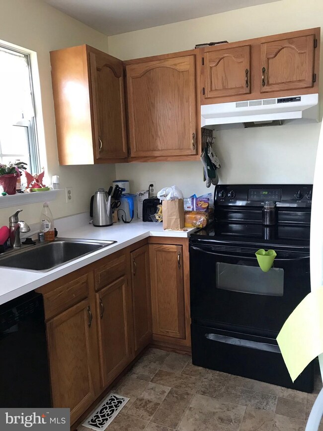 9360 Sea Oat Ct, North Beach, MD 20714 - photo 7