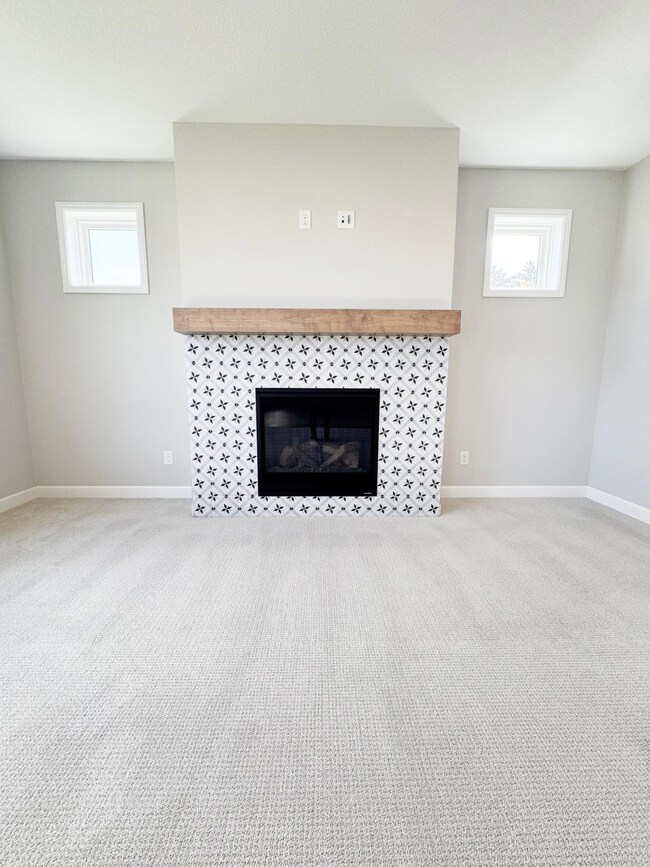 7334 Ambercrest Curve, Inver Grove Heights, MN 55077 - photo 5