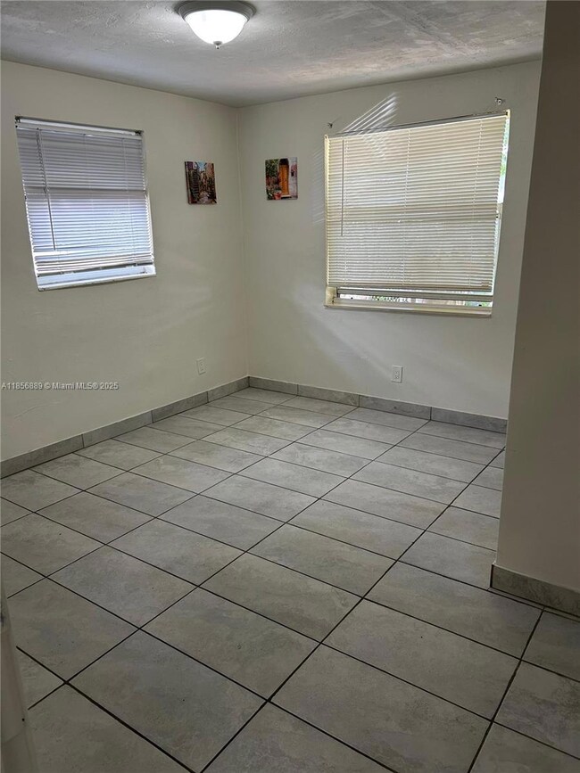 2615 NW 13th Ct unit 1, Fort Lauderdale, FL 33311 - photo 7