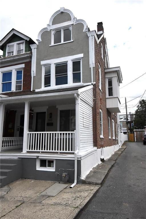 613 N Howard St, Allentown, PA 18102 - photo 2