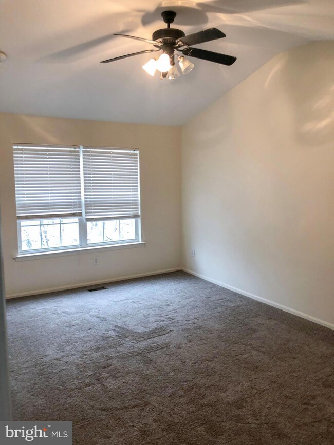 104 Pennsbury Ln, Woodbury, NJ 08096 - photo 3