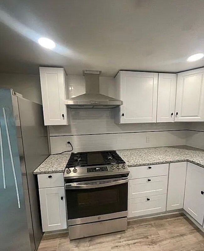 4021 Los Angeles St, Houston, TX 77026 - photo 2