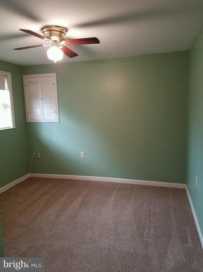 100 Abbot Ct, Walkersville, MD 21793 - photo 4