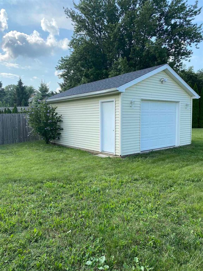 16441 Juniper Pass, Harlan, IN 46743 - photo 4