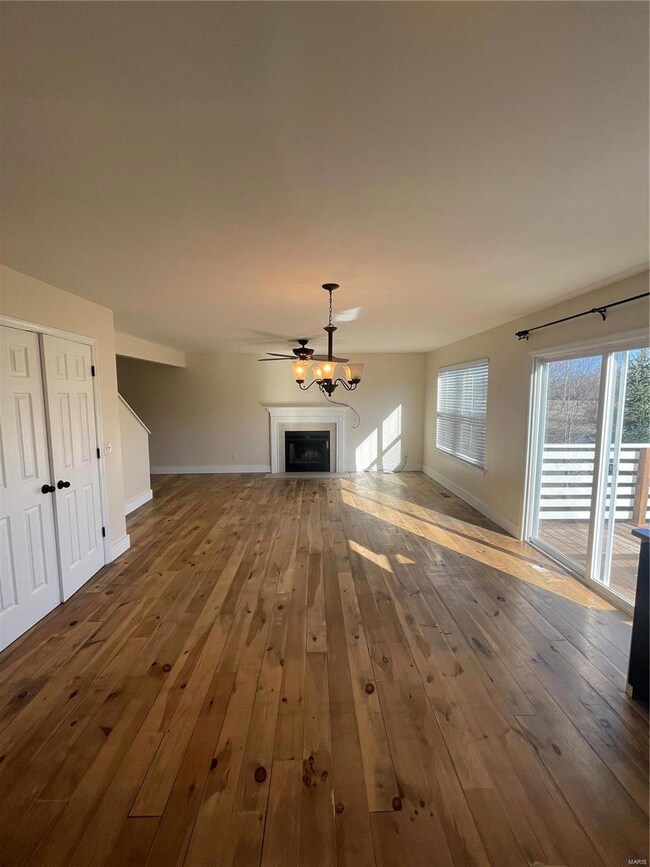 122 Shire Dr, Lake Saint Louis, MO 63367 - photo 2