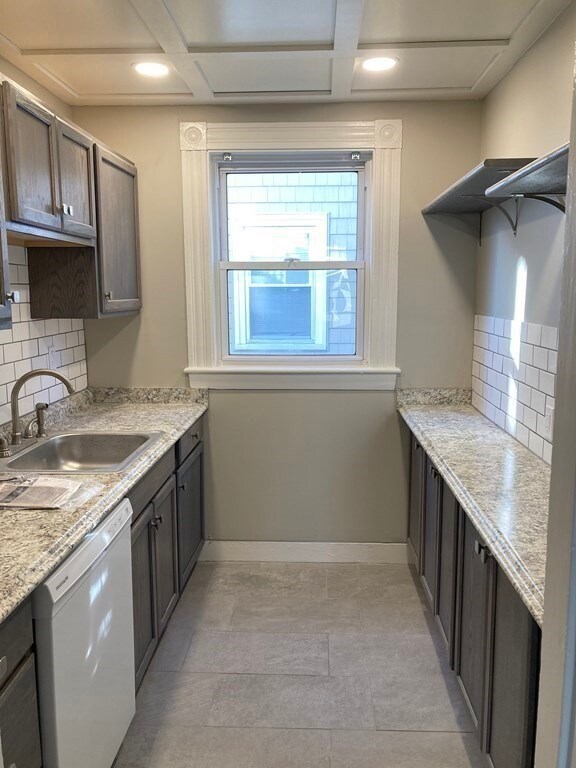 41 Middlesex Ave unit 1, Swampscott, MA 01907 - photo 2